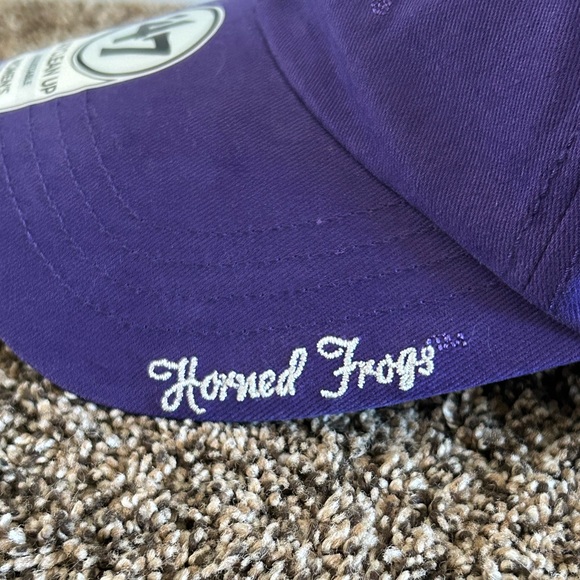 TCU Horned Frogs 47 Brand Women’s Clean Up Strapback Hat - Picture 6 of 8